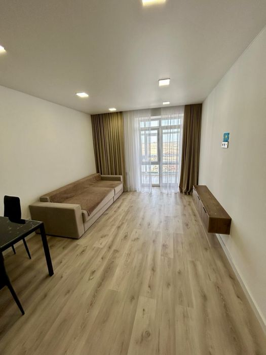 Квартира-студия на левом берегу