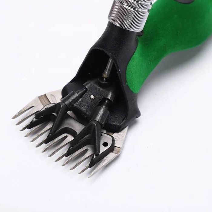 Преобразователь, Стрижка овец животных