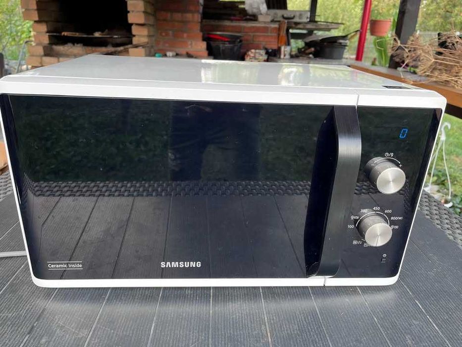 Cuptor cu microunde + Grill Samsung MG23K3614AW, 23 L, 800 W – Nou
