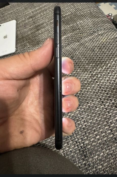 iPhone 7 black 128 gb grad uzura B