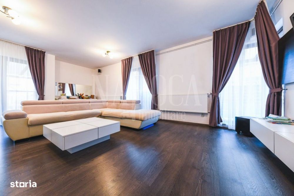 Casa 5 camere de vanzare in Floresti