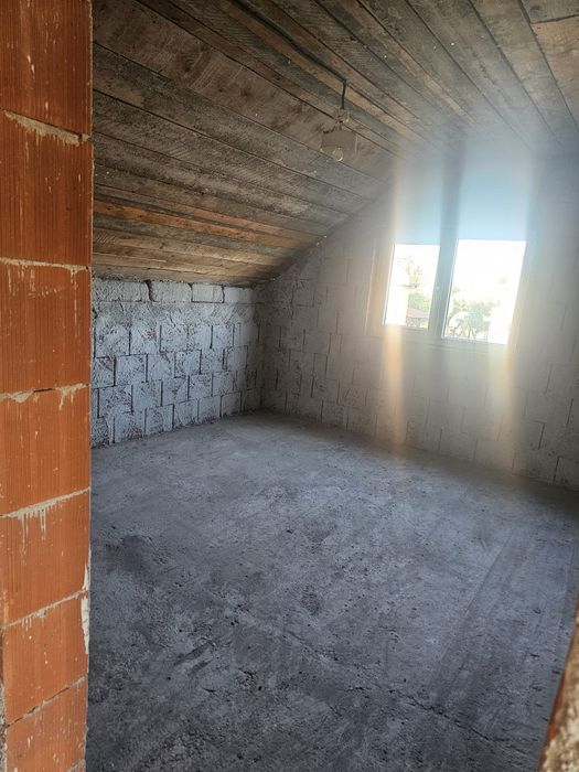 Casă particulară de vanzare