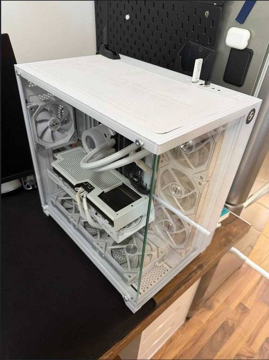 PC Gaming Premium 9800x3d 32GB RAM 9070XT ALB
