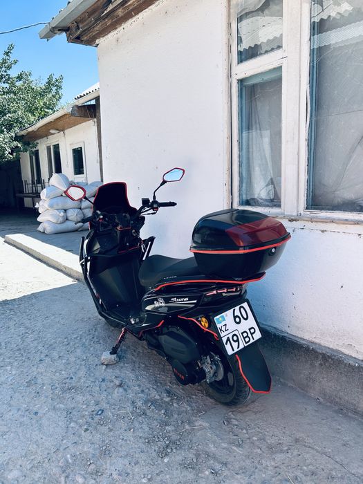 Продам MAXI 180cc мопед