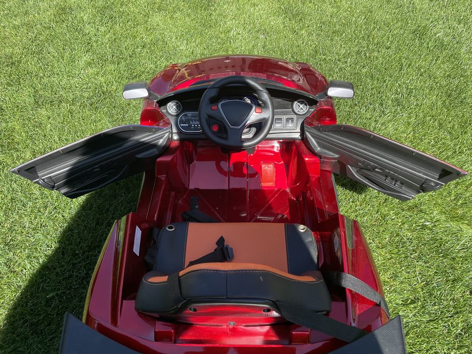 Электрическая детская машинка