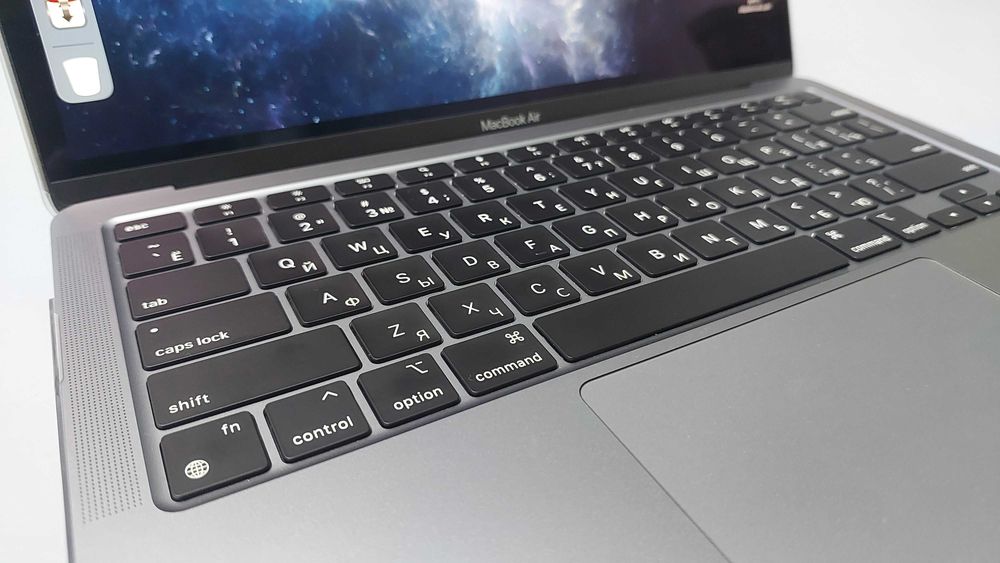 Apple macbook air 13 2020 m1