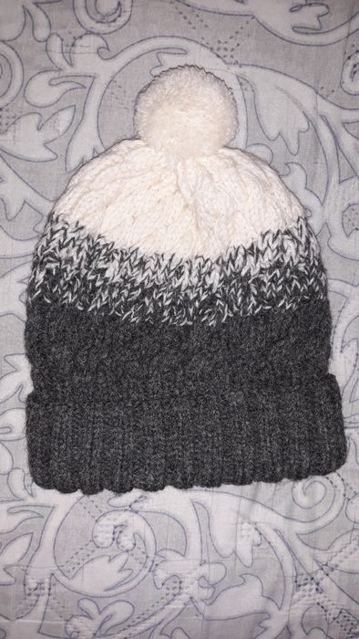 Продам зимнюю шапку