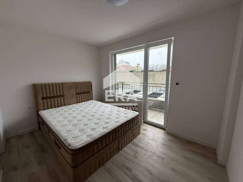 Продава се Тристаен апартамент в Русе, Възраждане - 87 кв.м за 1343 €/кв.м - Снимка #5