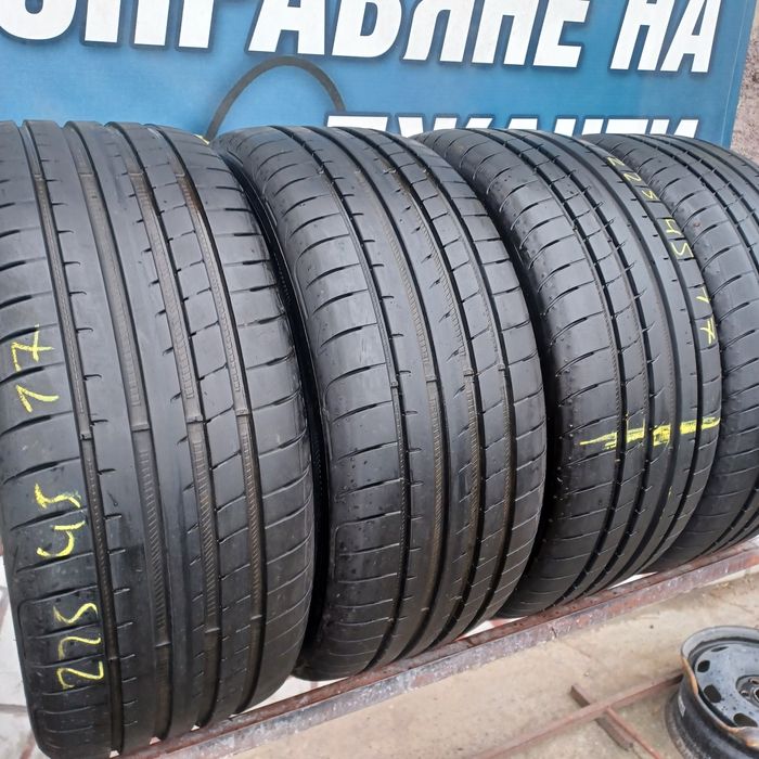 225 45 17 Good Year 4бр летни дот  3121