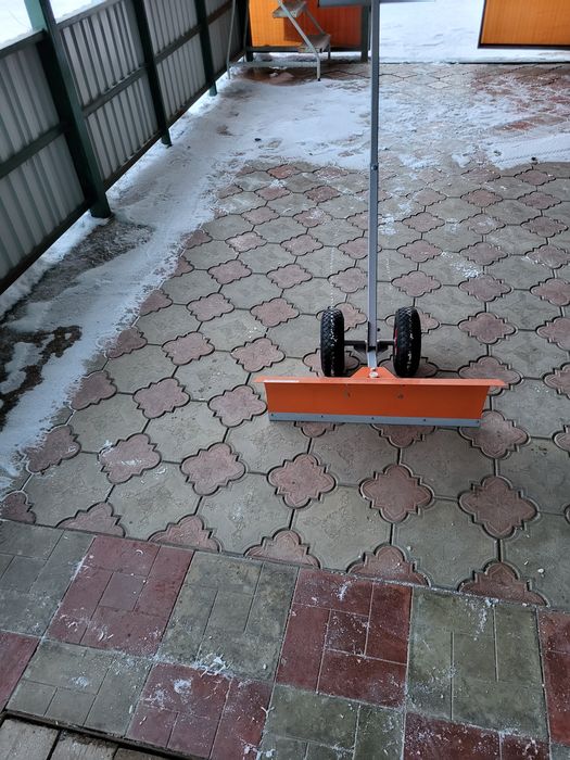 Скребок для чистки снега