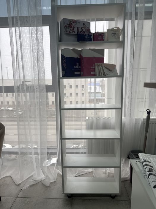 Продаем стеллаж 160/60