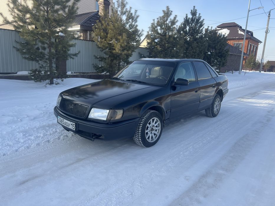 Ауди 100 с 4 в хорошем состоянии