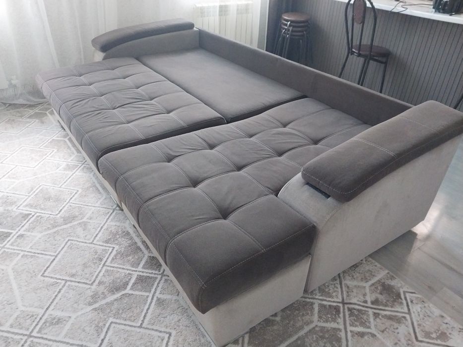 Продам диван  угловой