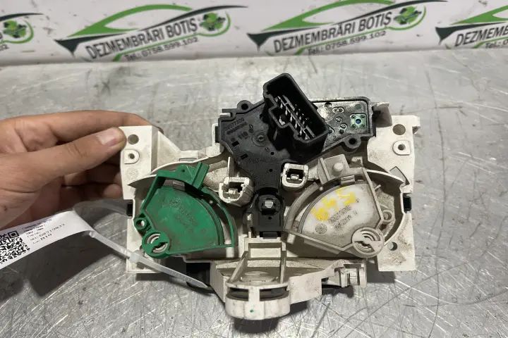 Comanda clima AC climatronic 69577008 Dacia Logan 2005 1.4 MT (75 hp)