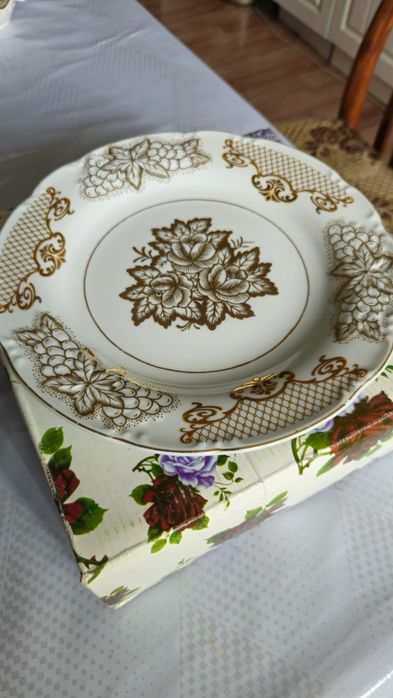 Тарелки сервировочные 22шт