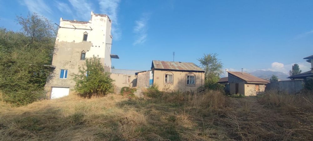 Дом на разбор кирпич, блоки, крыша, бетон,