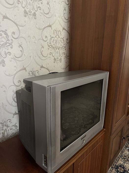 Продам телевизор samsung