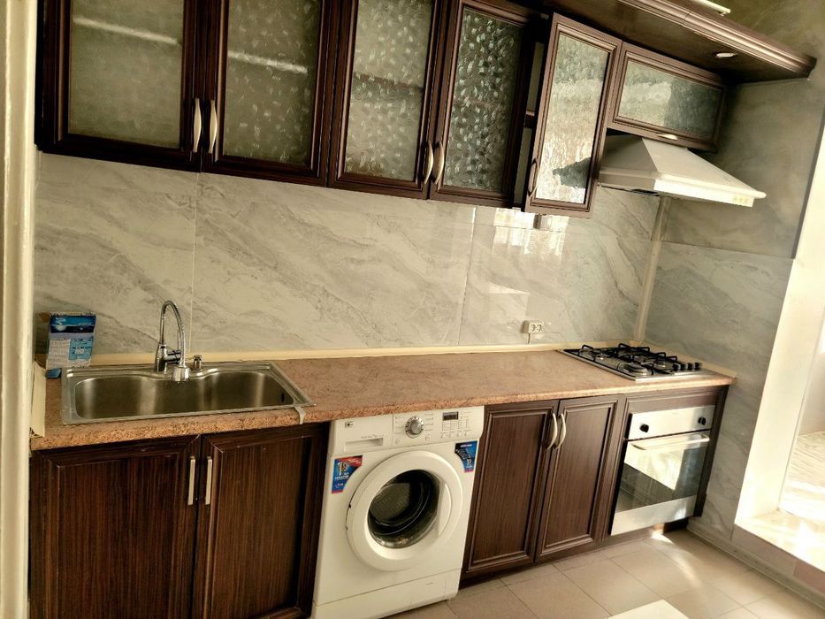 Миробатиский район Улица Чехова 4/2/9 банковский дом 1000