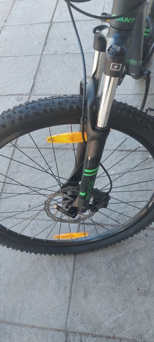 Продавам алуминиев байк Giant 27,5 цола, xl ра,мер