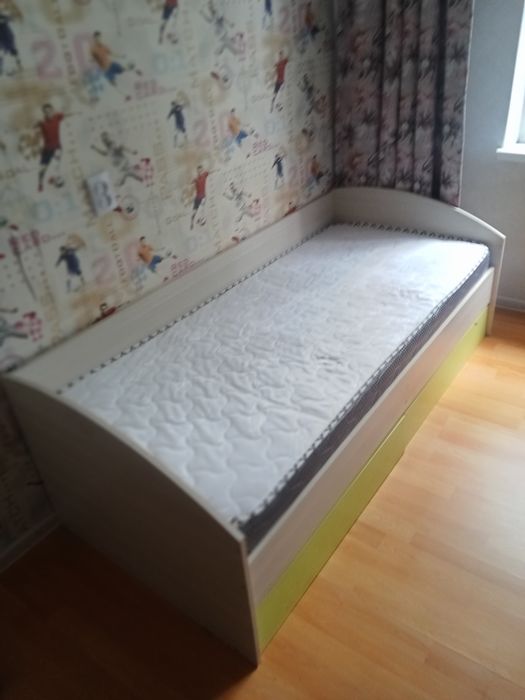 Продам детскую кровать