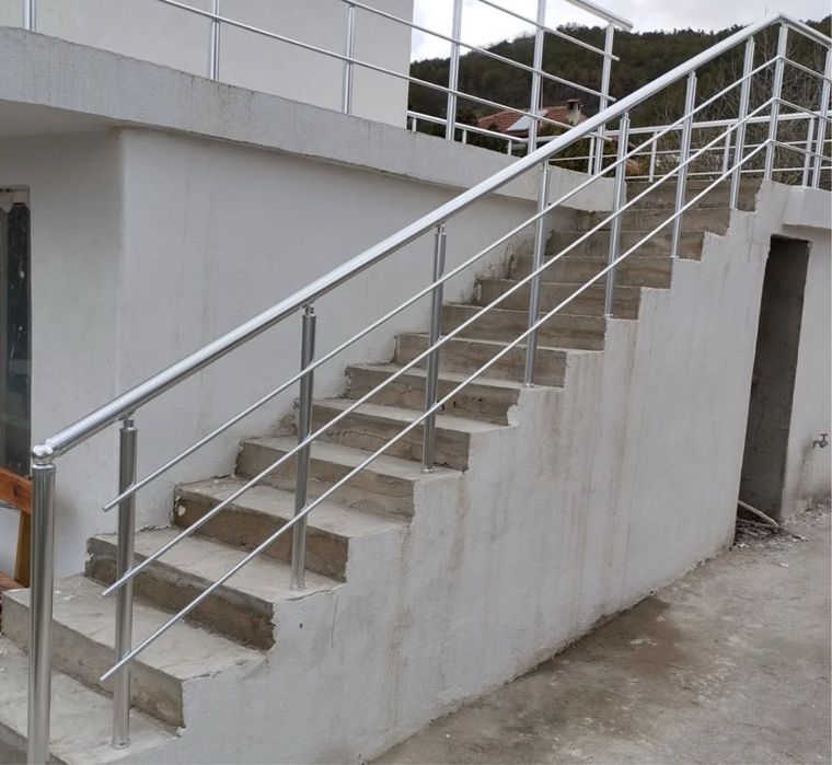 Алуминиеви  и стъклени парапети Варна