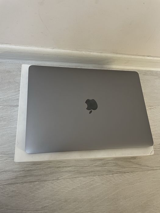MacBook Pro 13 2018