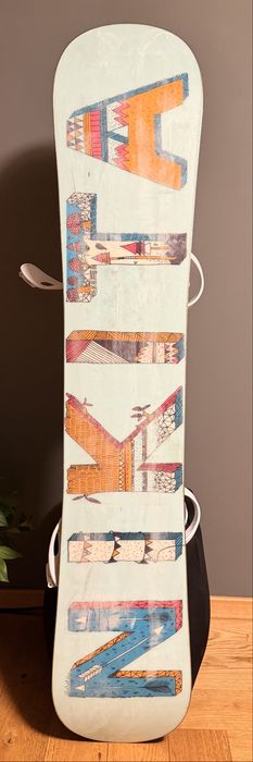 Snowboard Nikita Sideway Sista 148 + Legaturi Burton Stiletto L