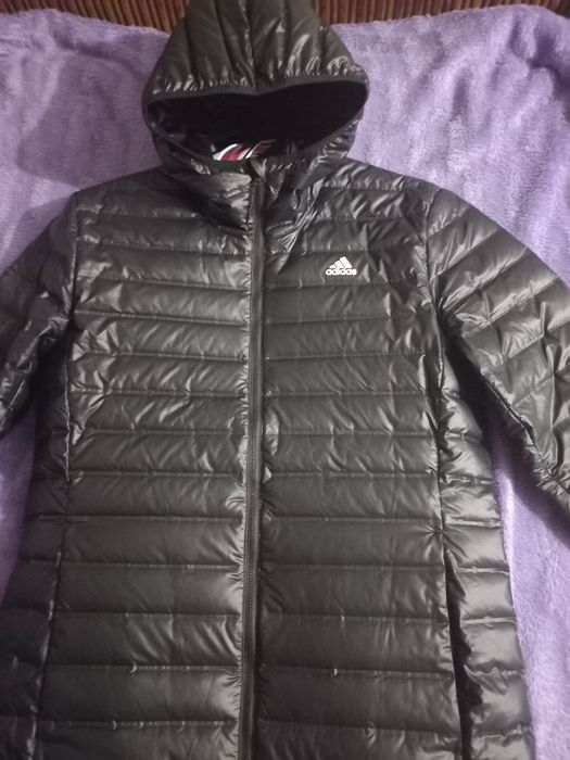 Куртка  адидас  почти новая