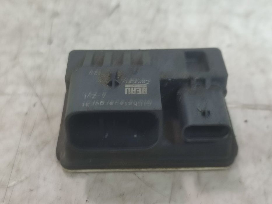 Releu bujii incandescente 851947101 BMW X1 E84 (2009 - 2012) 2.0 N47D20O1