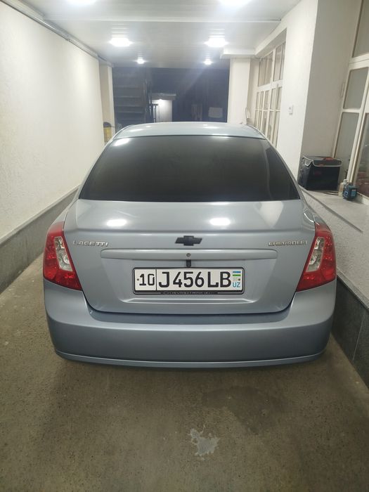 Chevrolet Lasetti sotiladi