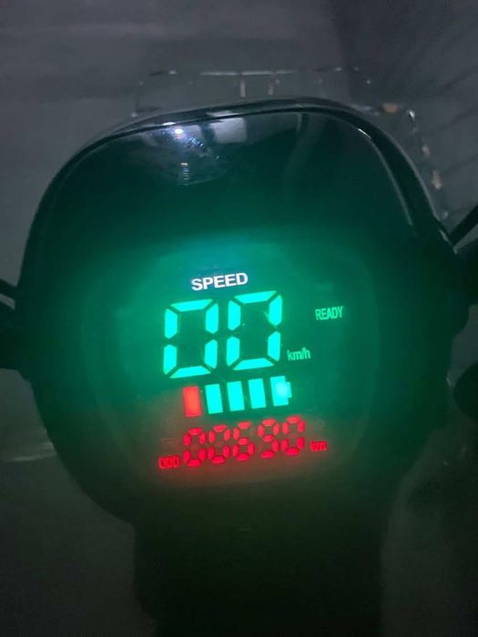 Skuter elektro sotiladi