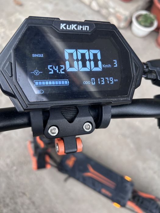 KuKirin G2 Pro 2025 – 1379 km – stare excelentă