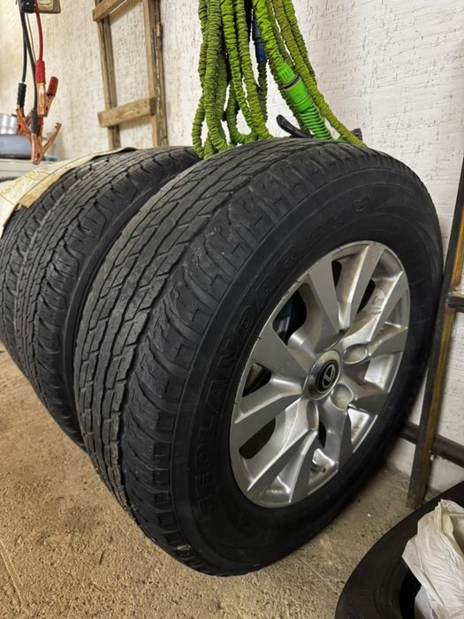 автошины в отличном состоянии