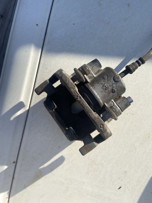 Суппорта задние для е39 под простой диск