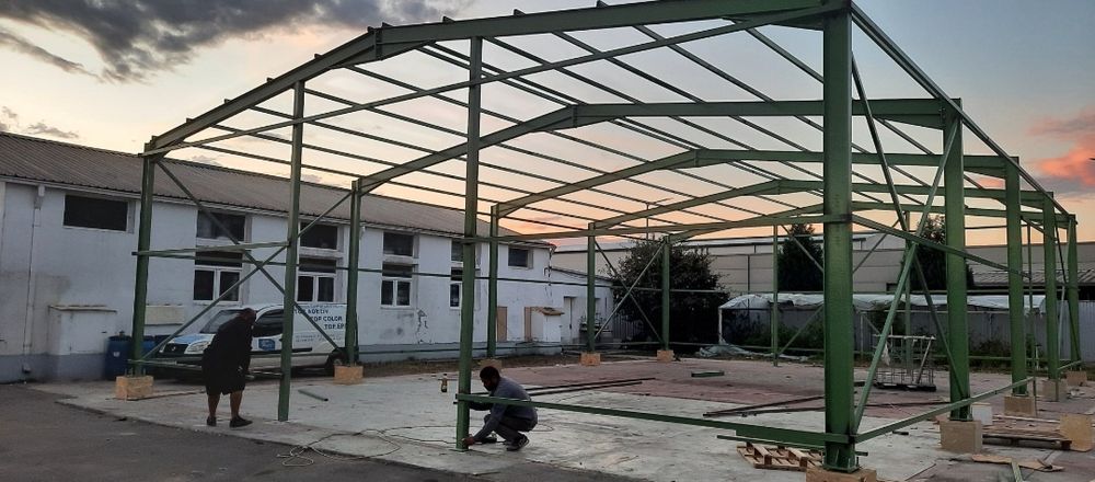 Vand hala metalica lucrăm fără avans Asiguram si montaj