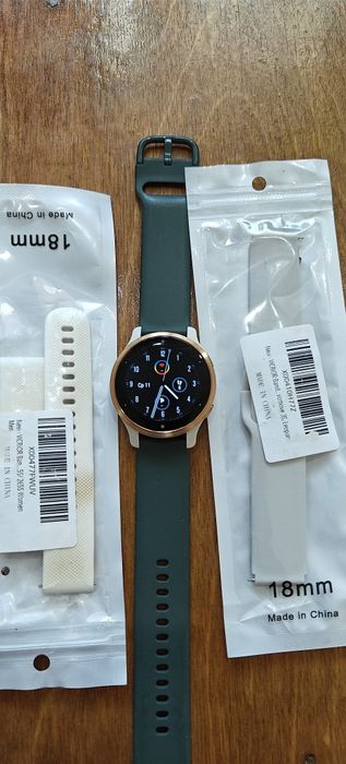 Спортивные часы Garmin Venu 2s