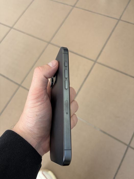 Iphone 15 pro ca nou impecabil