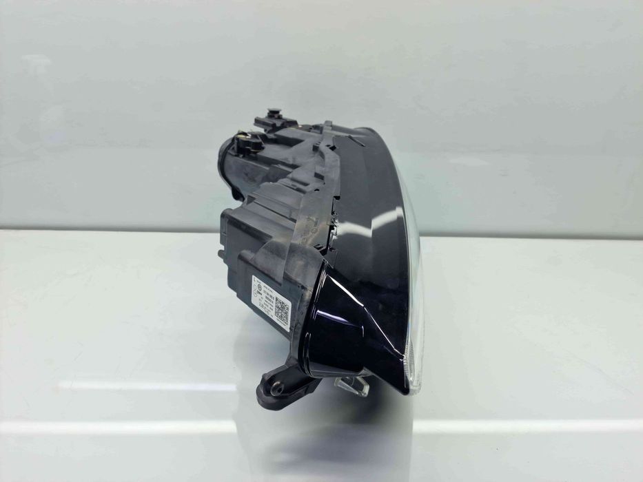 Set faruri Volkswagen Golf 7 Sportsvan (AM1, AN1) [Fabr 2014-prezent]