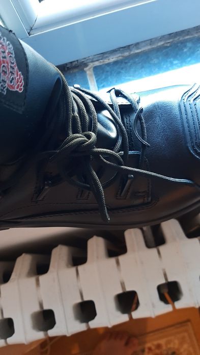 Bocanci protectie Red Wing nr.46 made in Italy.