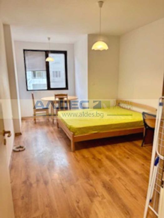 Дава се под наем Четиристаен апартамент в София, Стрелбище - 130 кв.м за 1000 € - Снимка #5