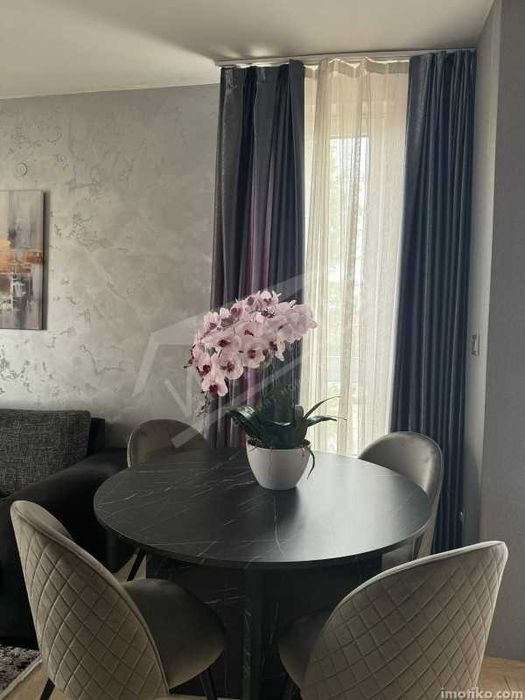 Дава се под наем Двустаен апартамент в София, Витоша - 73 кв.м за 698.19 € - Снимка #3