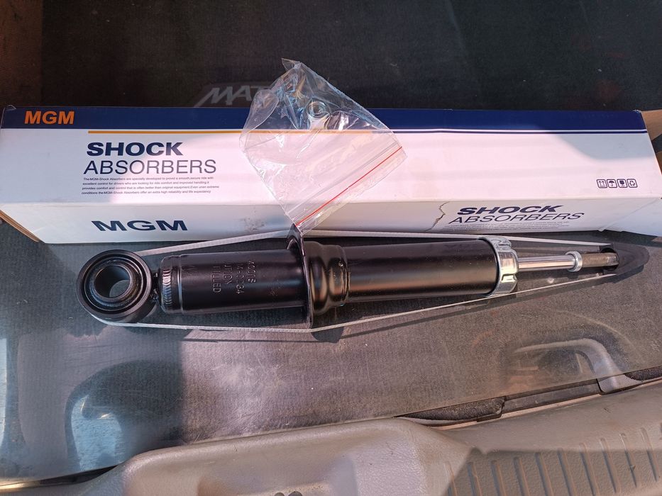 Амортизатор задний