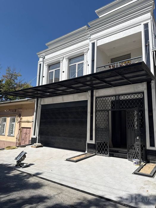 Продается ЕвроДом 6 комнат, ориентир: Ракат махалля, 3 сотки 370м²
