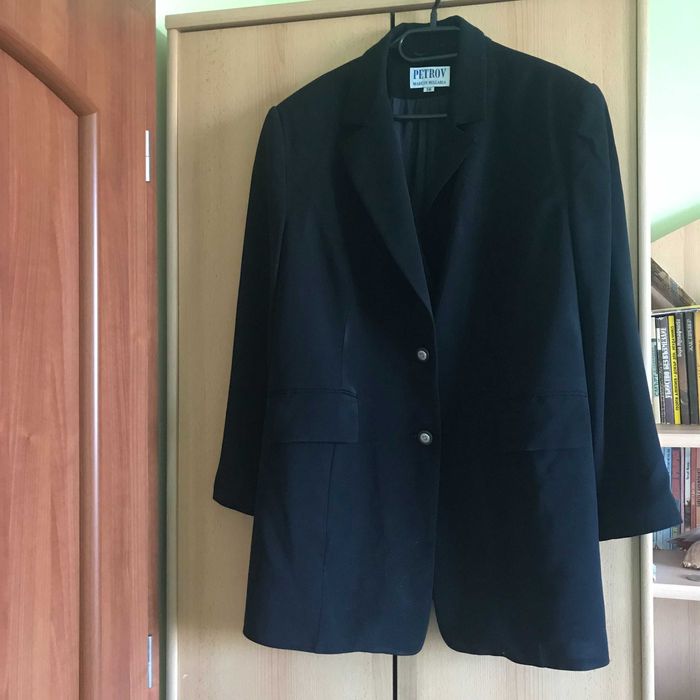 Нов дамски костюм- сако, риза, пола- размер XL