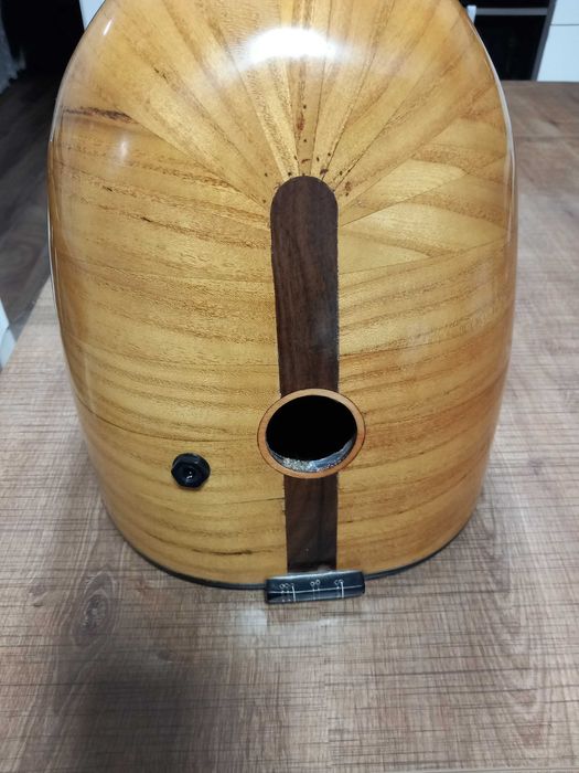 Продавам  Саз  (балама]