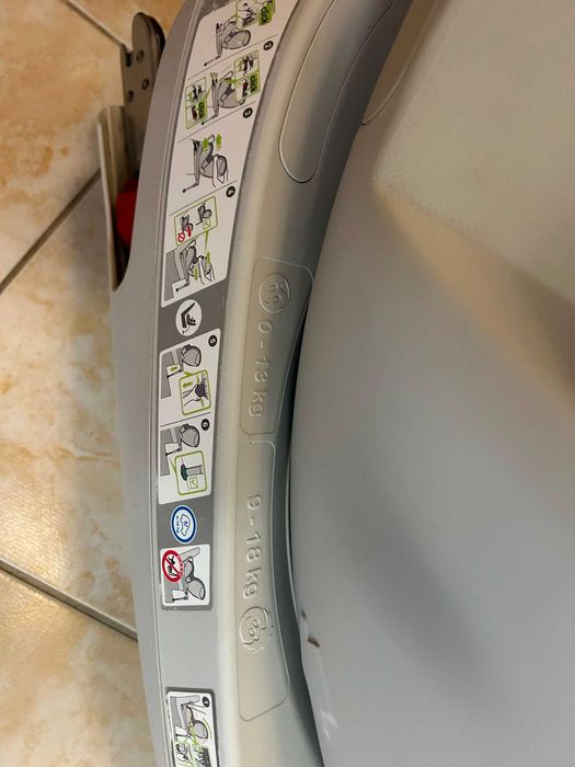 Scaun auto Britax Römer Dualfix, 0–18 kg, ISOFIX, rotativ 360°