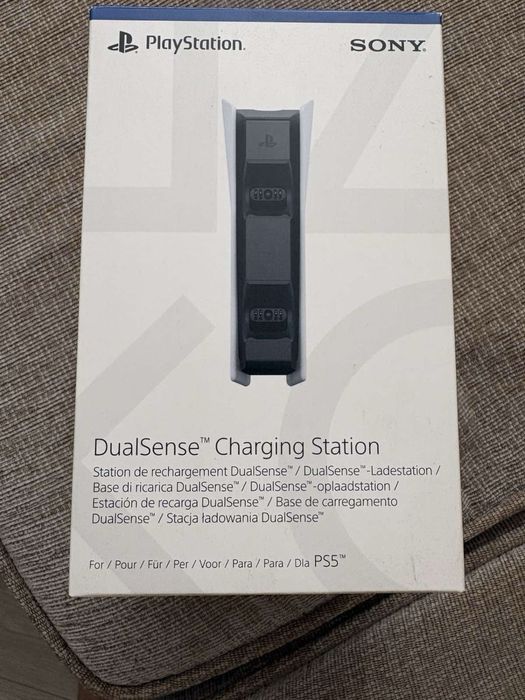 Зареждаща станция за контролер за PS5