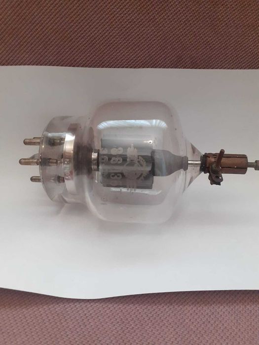 Мощен триод за работа в късовълнов обхват