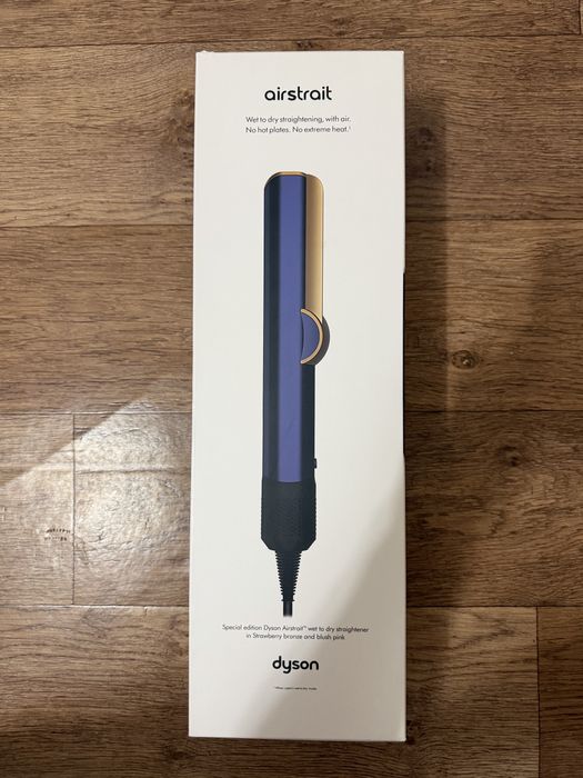 Dyson airstrait новый