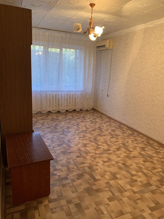 Продам двух комнатную